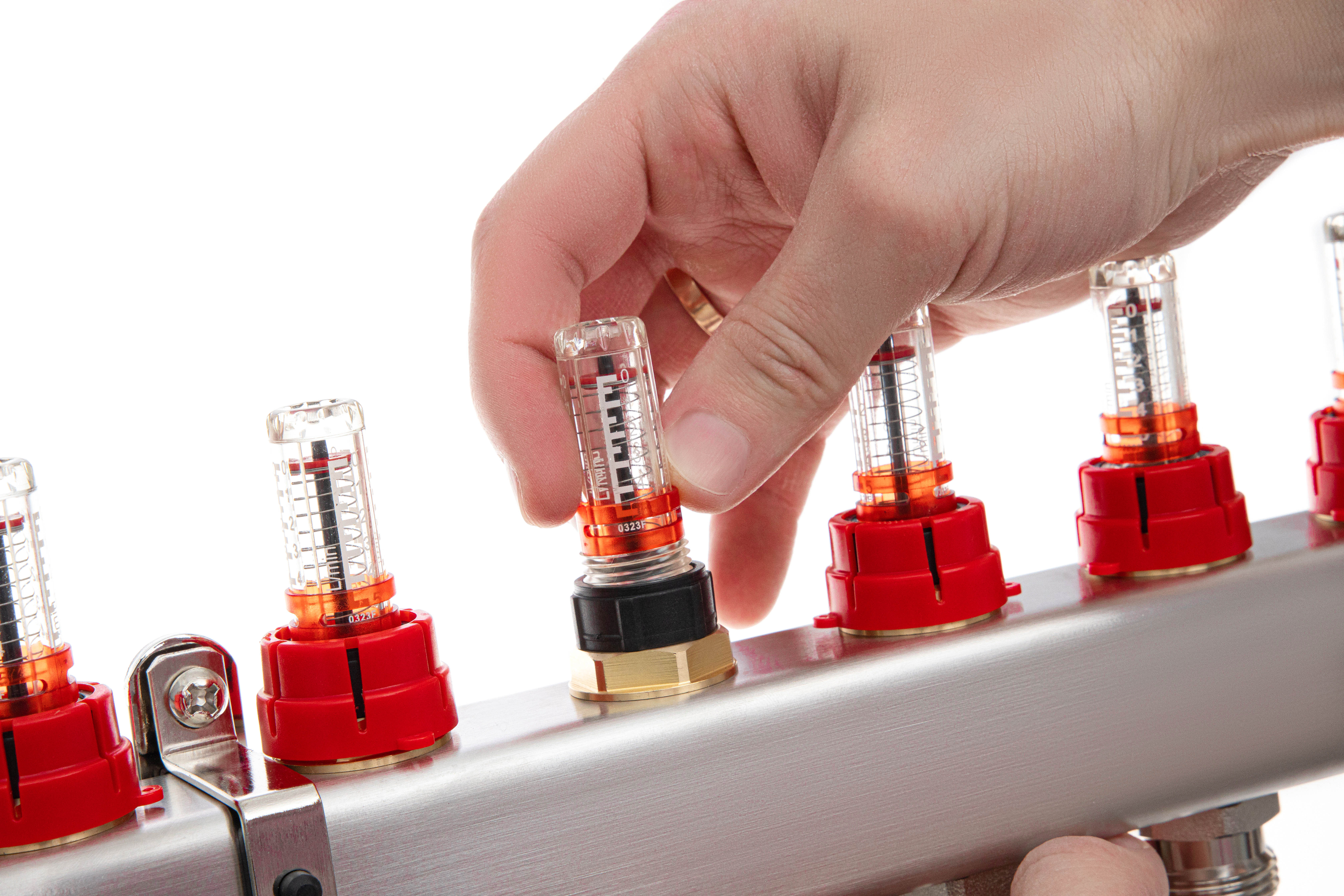 Ридан 088U0953R — Комплект коллекторов SSM-3RF set с расходомерами, кронштейнами, ручным воздухоотводчиком, сливным краном и торцевой заглушкой, 3 контура